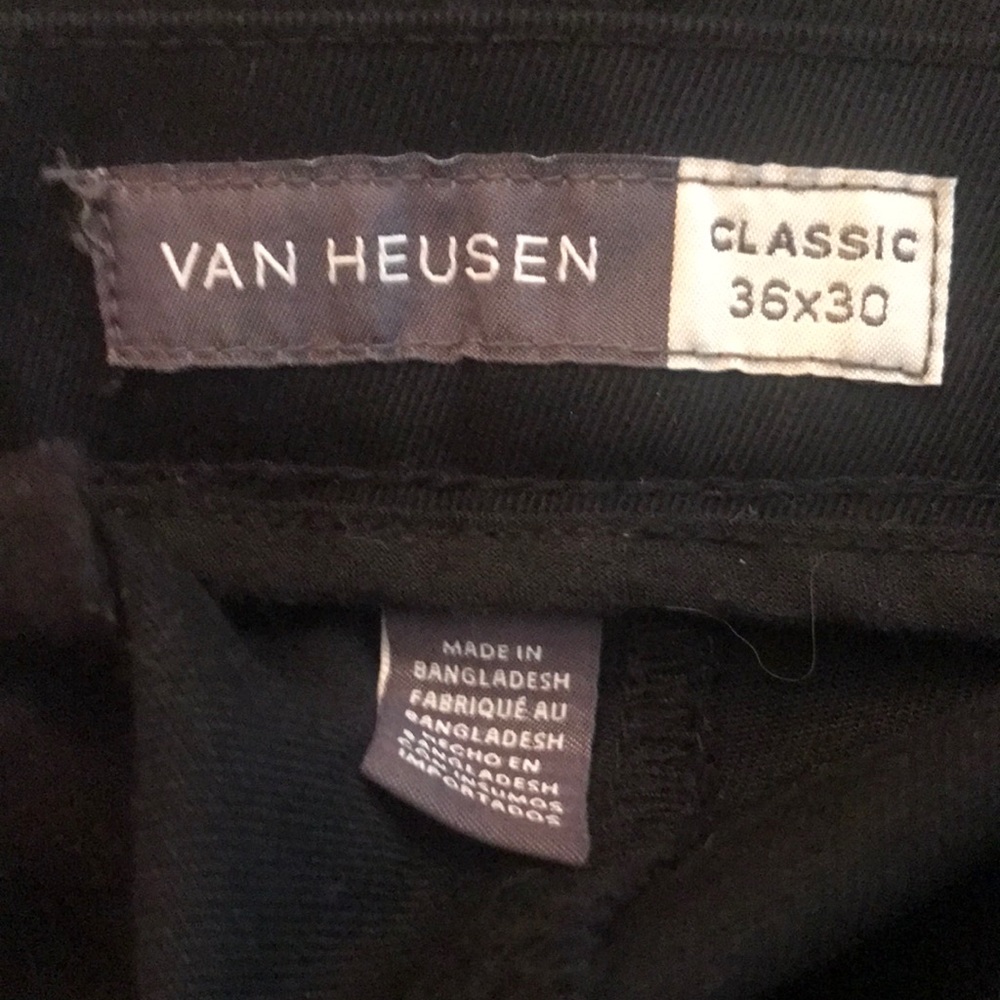 Great pair of casual pants, just in time for the coolness of the fall.